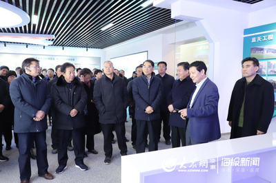 萊蕪區重點項目建設觀摩首日 8個鎮街18個項目“曬”出成績單，制造業引擎轟鳴